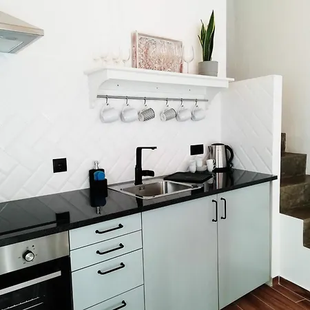 Nyaraló Sunset Little House *